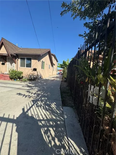 Los Angeles, CA 90044,9300 S Hoover ST