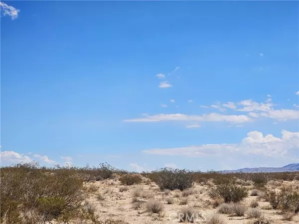 Lucerne Valley, CA 92356,405 Rd. H (Near)