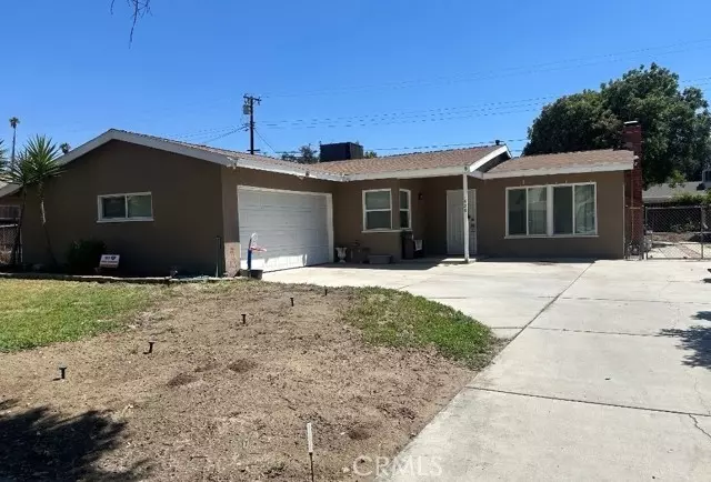 638 E Pioneer AVE, Redlands, CA 92374