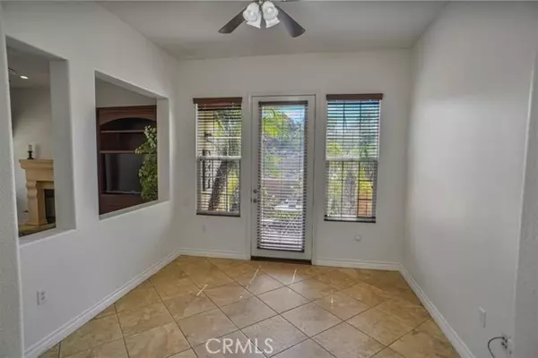 Valencia, CA 91354,23724 Mahogany CT