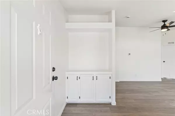 Corona, CA 92882,307 S Smith AVE 90