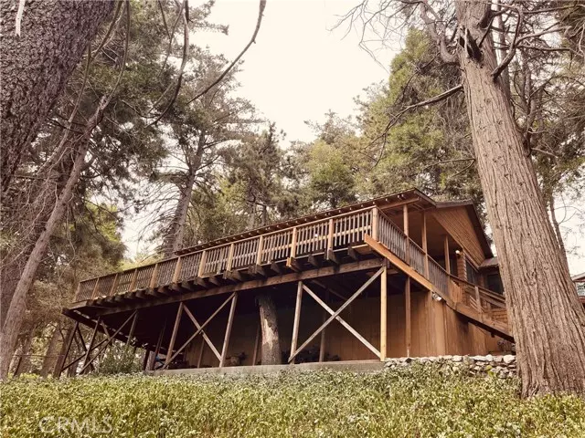 23743 Skyland DR, Crestline, CA 92325
