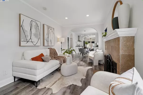 Oakland, CA 94605,9340 Thermal St