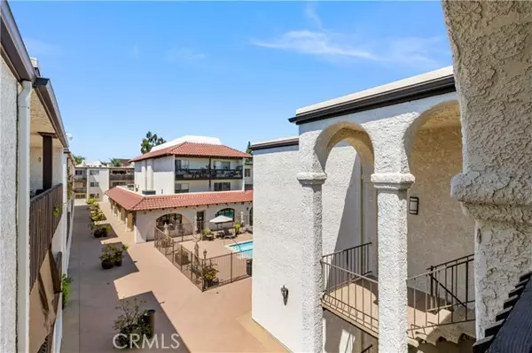 5334 Lindley AVE 334, Encino, CA 91316