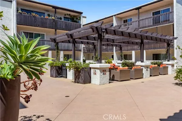 Encino, CA 91316,5334 Lindley AVE 334