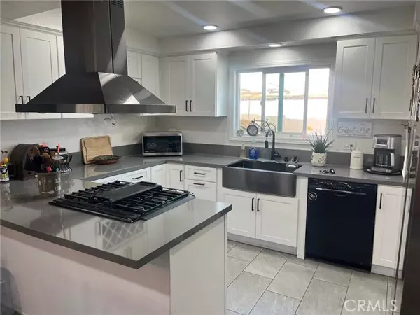 San Dimas, CA 91773,1443 W Greenhaven AVE