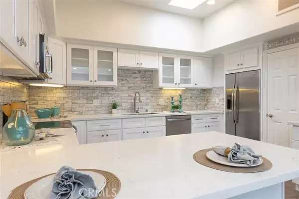 Seal Beach, CA 90740,1221 Knollwood M4 47H