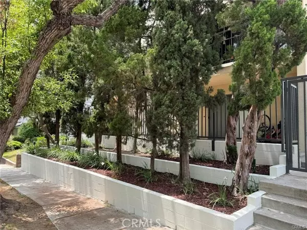 Burbank, CA 91501,631 E San Jose AVE G