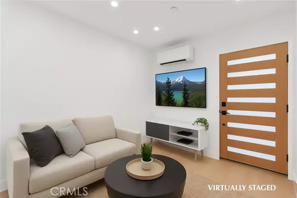 Van Nuys, CA 91401,5734 Stansbury AVE