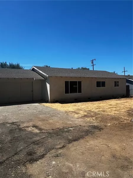 8744 Tammy LN, Jurupa Valley, CA 92509