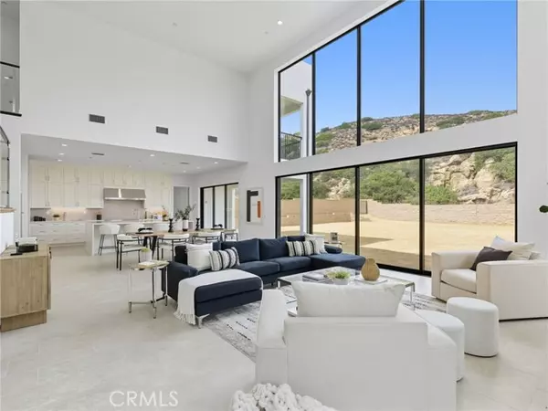 Chatsworth, CA 91311,9539 N Andora AVE
