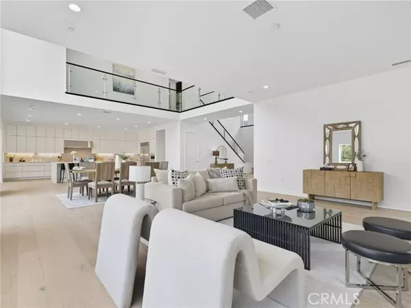 Chatsworth, CA 91311,9531 N Andora AVE