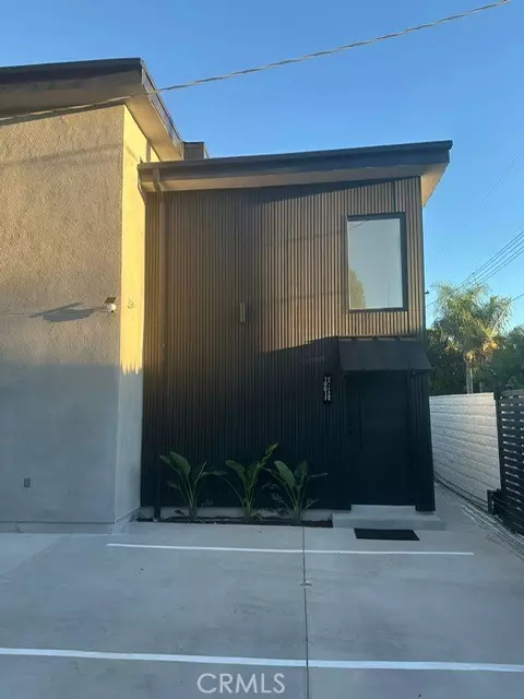 Chatsworth, CA 91311,10017 Mason B