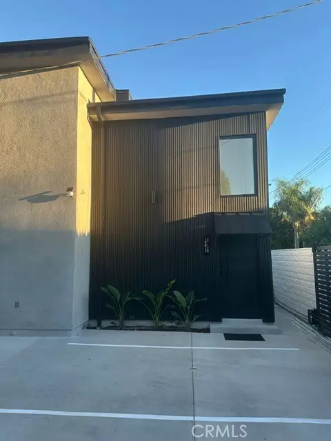 Chatsworth, CA 91311,10017 Mason A