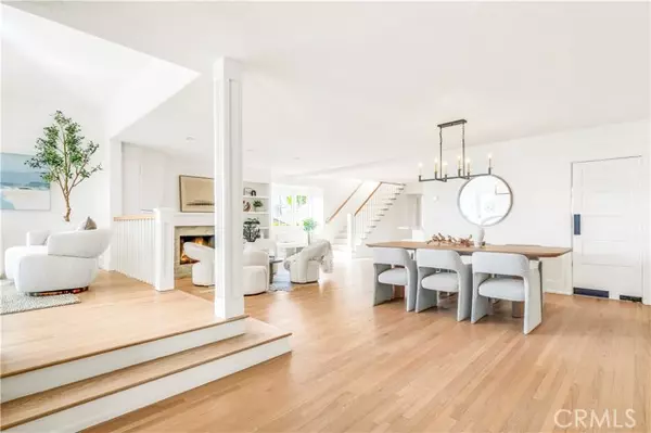 Laguna Beach, CA 92651,432 Holly ST