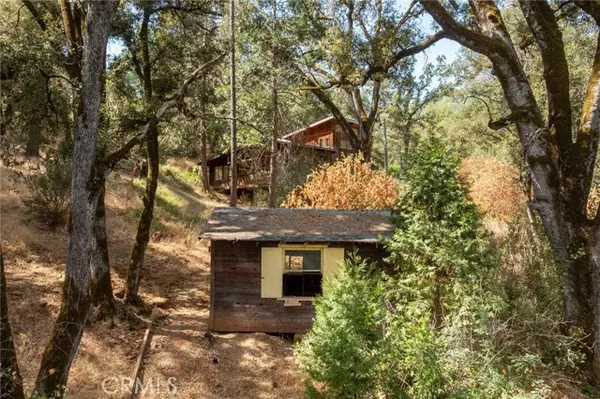 Mariposa, CA 95338,5057 Oak RD