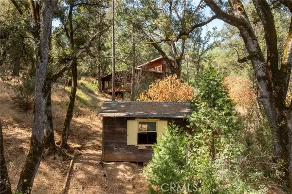 Mariposa, CA 95338,5057 Oak RD