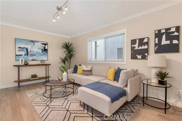 9005 Cynthia ST 215, West Hollywood, CA 90069