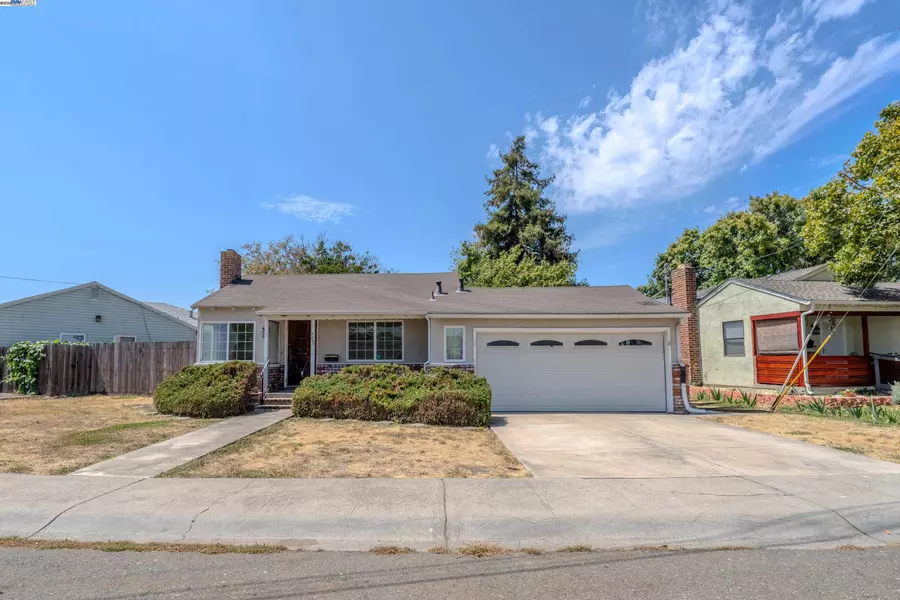 15083 Alexandria St, San Leandro, CA 94579
