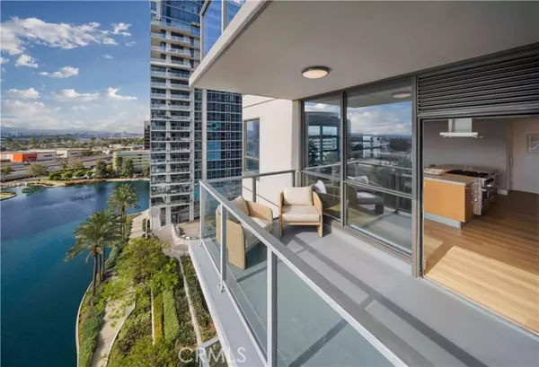 Santa Ana, CA 92707,9 MacArthur Place 803