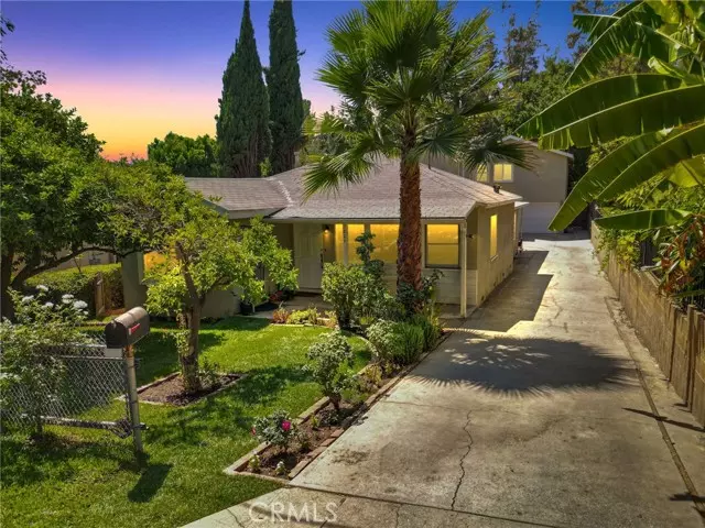 829 Cooper AVE, Los Angeles, CA 90042