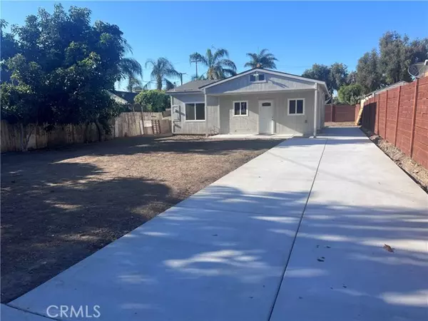 Santa Ana, CA 92703,1727 SANTA ANA BLD