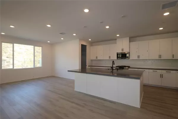 Canyon Country, CA 91350,28230 Virga PL