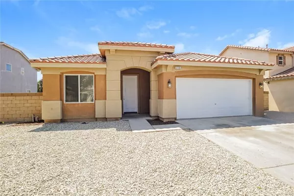2736 Garnet LN, Lancaster, CA 93535