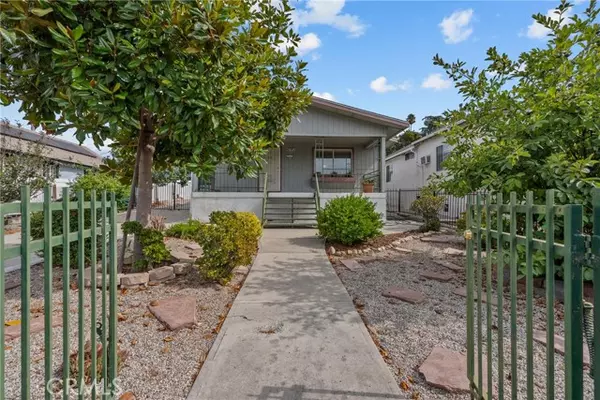 6190 Mesa, Los Angeles, CA 90042