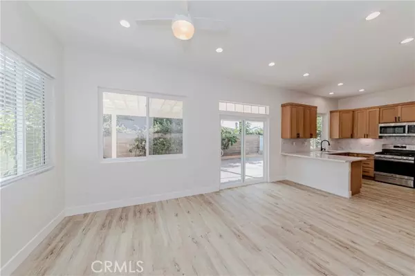 Anaheim, CA 92801,1972 W Blue Violet CT