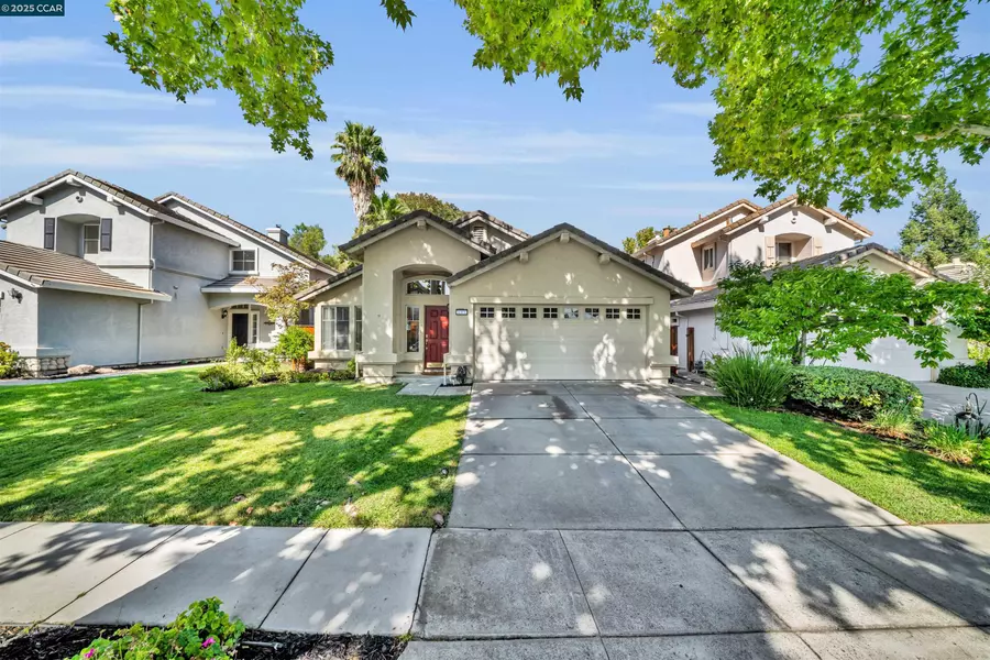 441 Apple Hill Dr, Brentwood, CA 94513