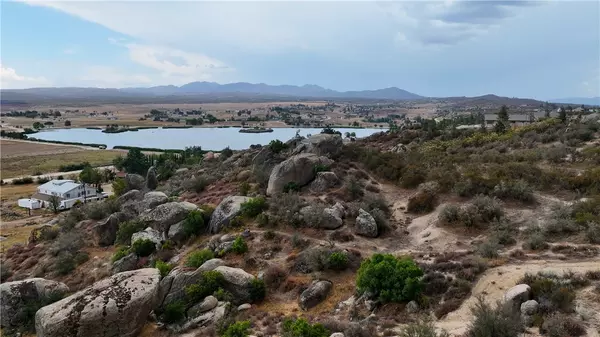 Aguanga, CA 92536,654 Skyview WAY