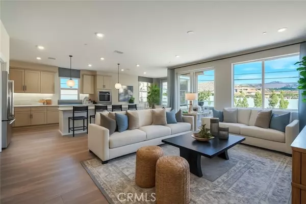 Escondido, CA 92026,2046 Woolem PL