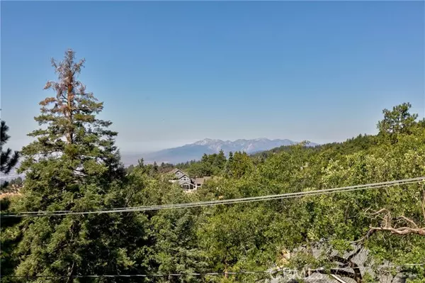 2765 Preston DR, Running Springs, CA 92382