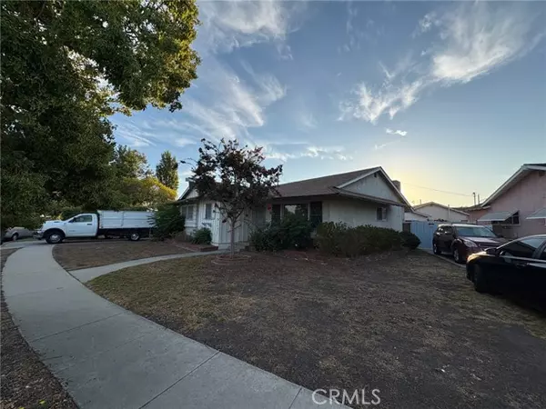 Downey, CA 90240,7310 Bluff RD