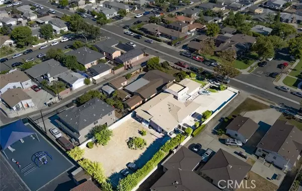 Anaheim, CA 92805,625 W La Verne ST