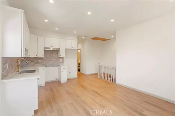 Los Angeles, CA 90007,1241 W 22nd ST