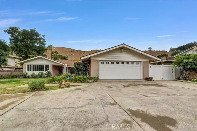 Brea, CA 92823,125 Lilac LN