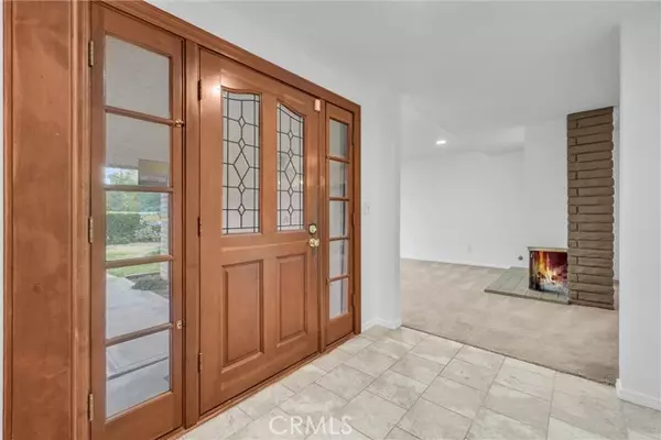 Brea, CA 92823,125 Lilac LN