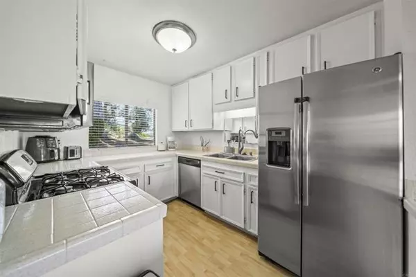 Santee, CA 92071,10775 Tamar A