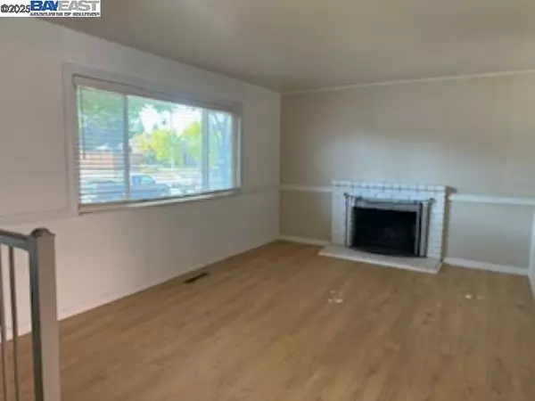 Livermore, CA 94550,212 Elvira St