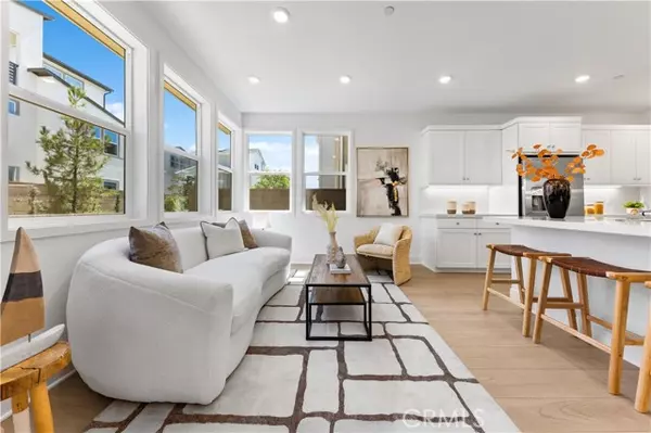 Irvine, CA 92618,422 Lobata