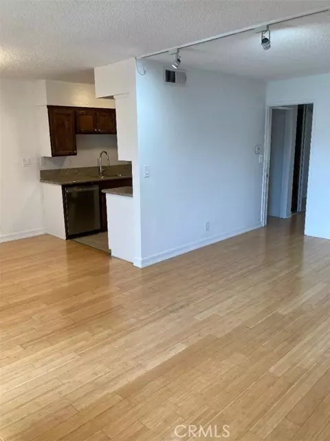 Studio City, CA 91604,4660 Coldwater Canyon #10 AVE 10