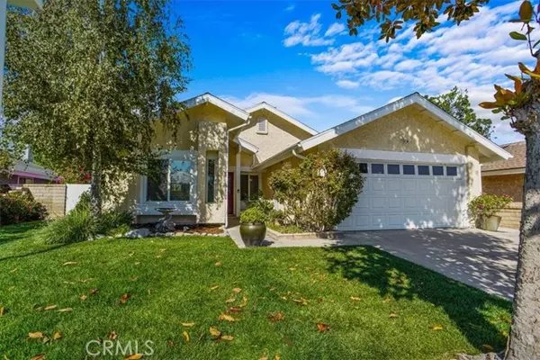 Valencia, CA 91354,23121 Magnolia Glen DR