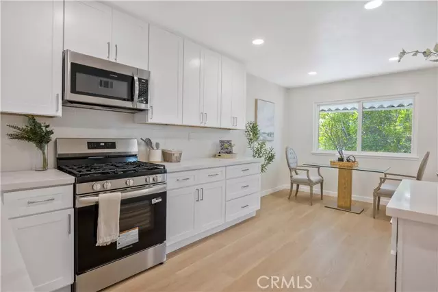 336 E Briardale AVE 3, Orange, CA 92865