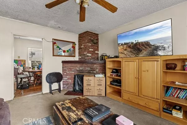 Hawthorne, CA 90250,5116 W 130th ST