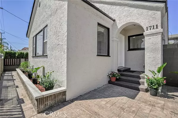 San Pedro, CA 90731,1711 S Grand AVE