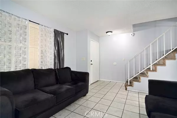 Sylmar, CA 91342,13475 Hubbard ST 31