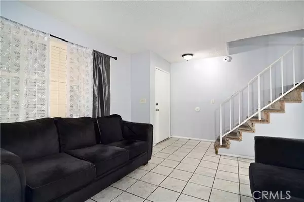 Sylmar, CA 91342,13475 Hubbard ST 31