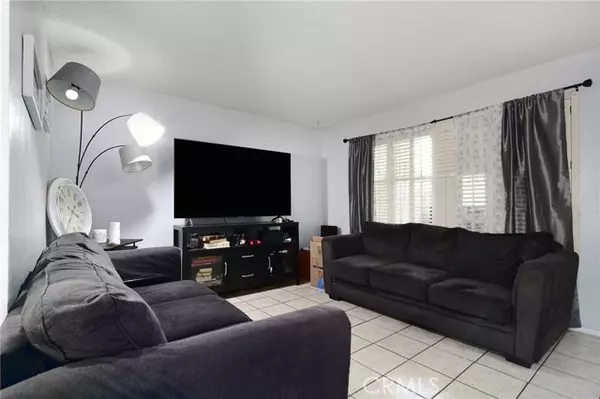 Sylmar, CA 91342,13475 Hubbard ST 31